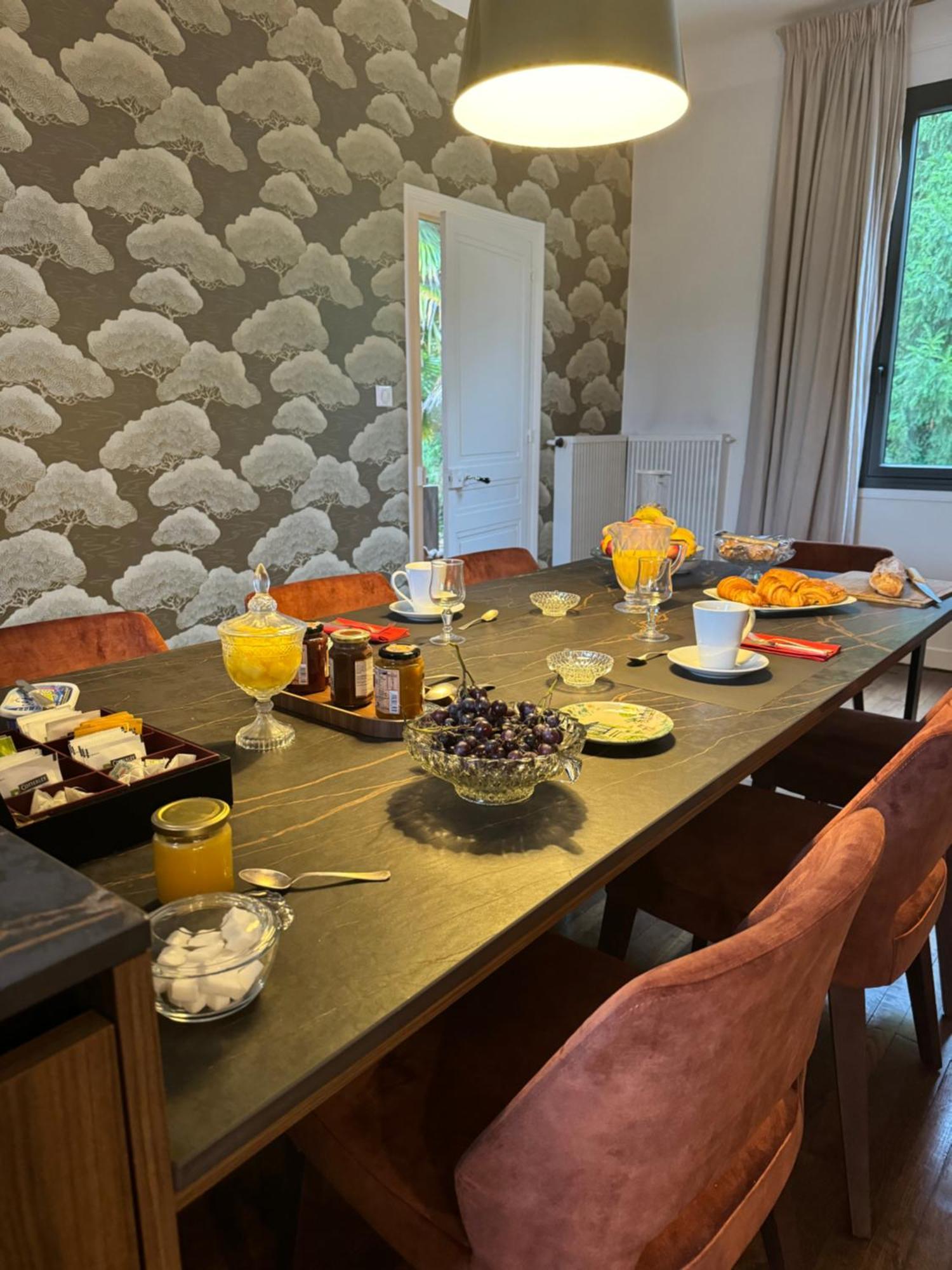 Demeure De Charme Vue Riviere Perigueux Piscine Parking Bed & Breakfast エクステリア 写真